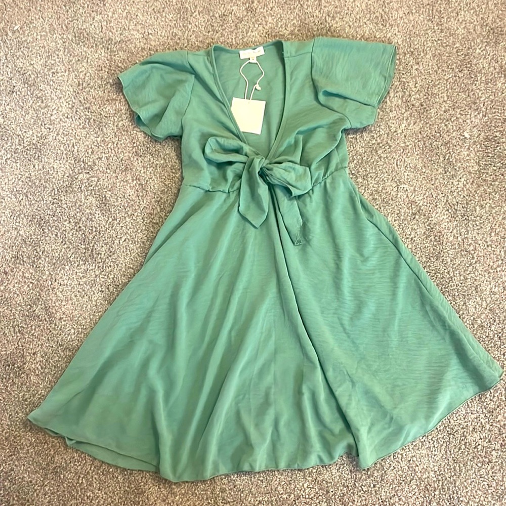 NWT Green Flutter Sleeve Tie Front Dress